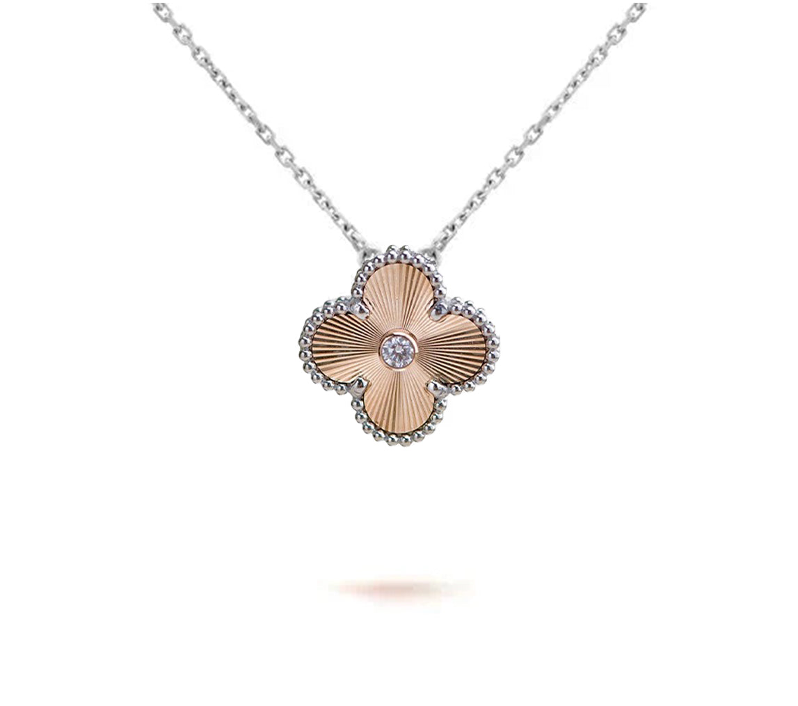 [Saipan]15MM CLOVER FLOWER PENDANT NECKLACE WHITE GOLD COLLECTION