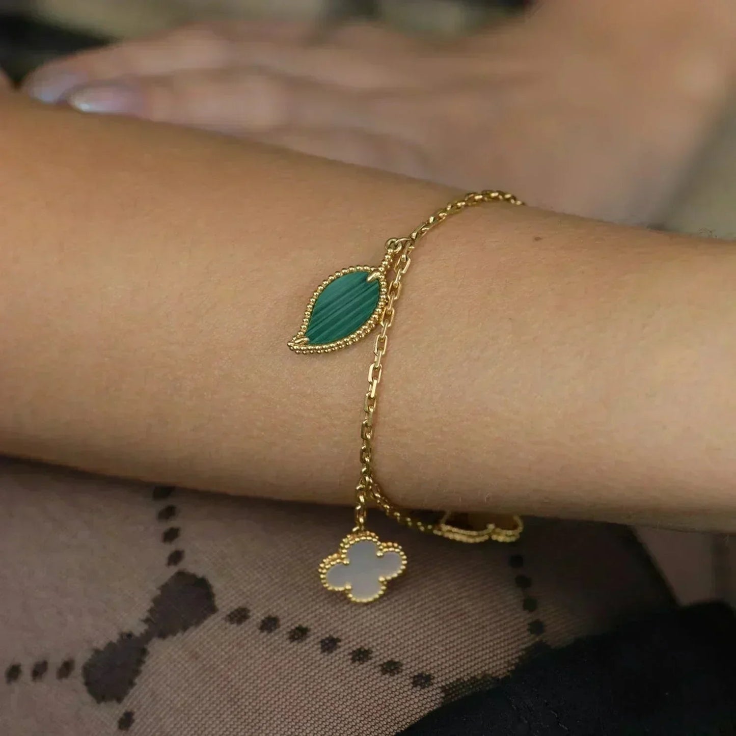 [Saipan]LUCKY NATURE MULTI-CHARM BRACELET