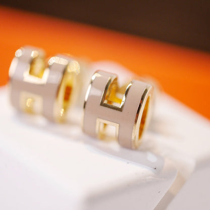 [Saipan]MINI POP H GOLD EARRINGS GREY