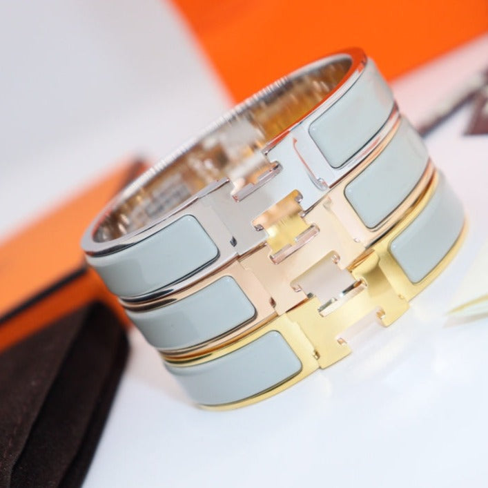 [Saipan]H LIGHT BLUE BRACELET