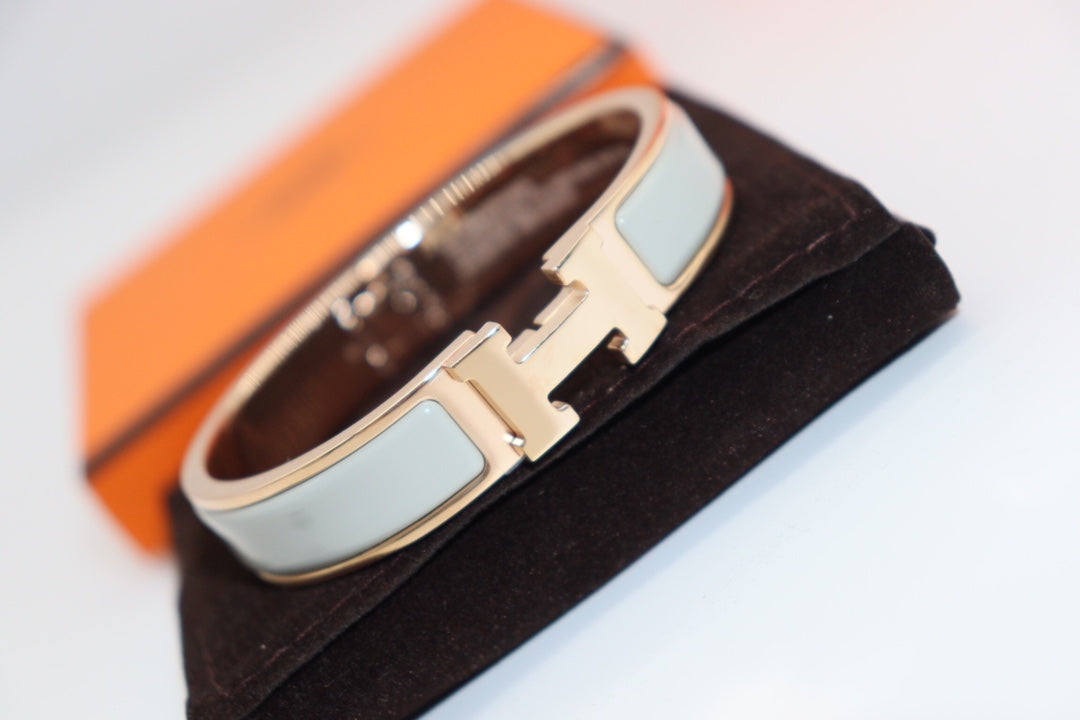 [Saipan]H LIGHT BLUE BRACELET