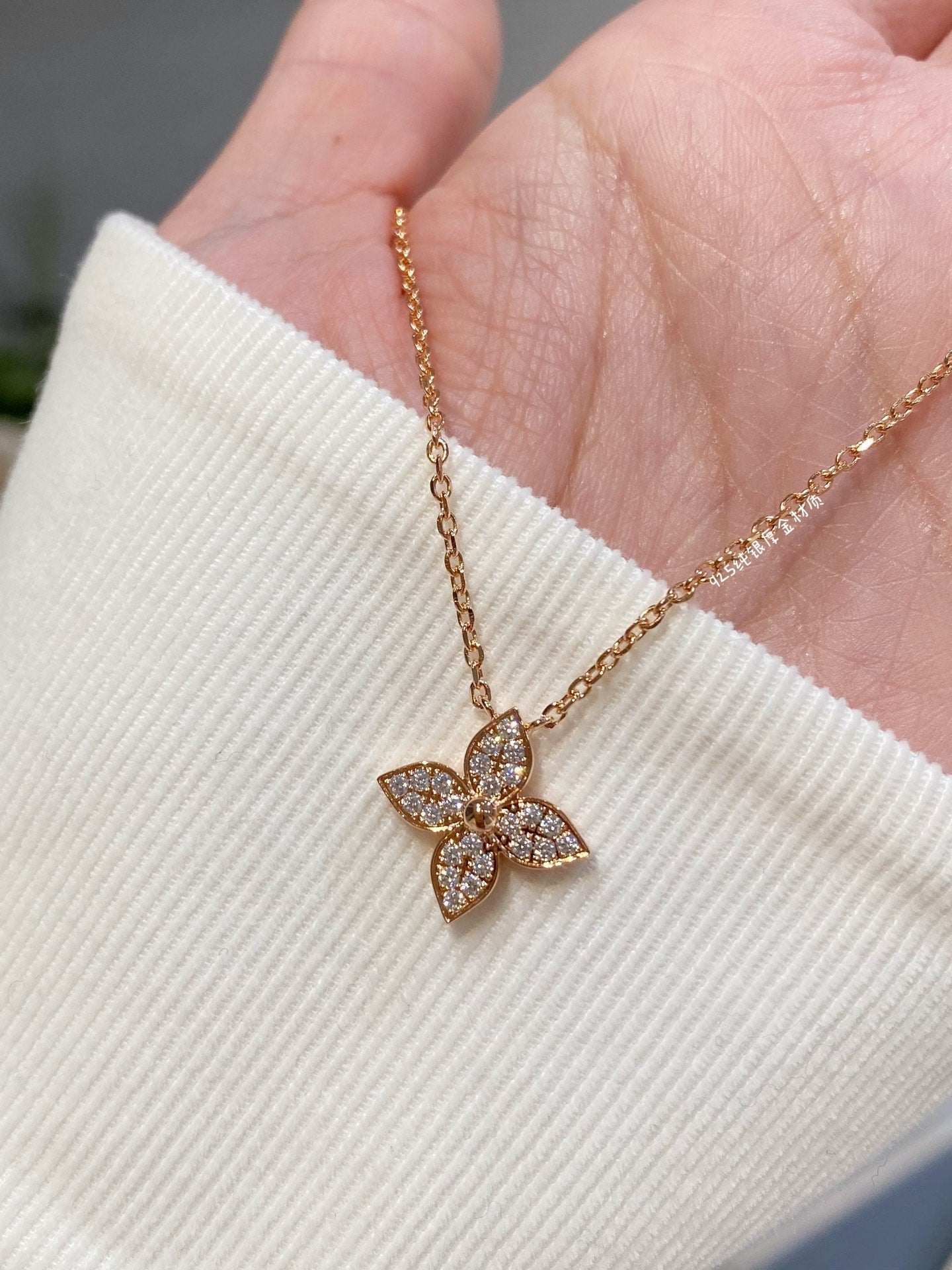 [Saipan]STAR DIAMOND NECKALCE