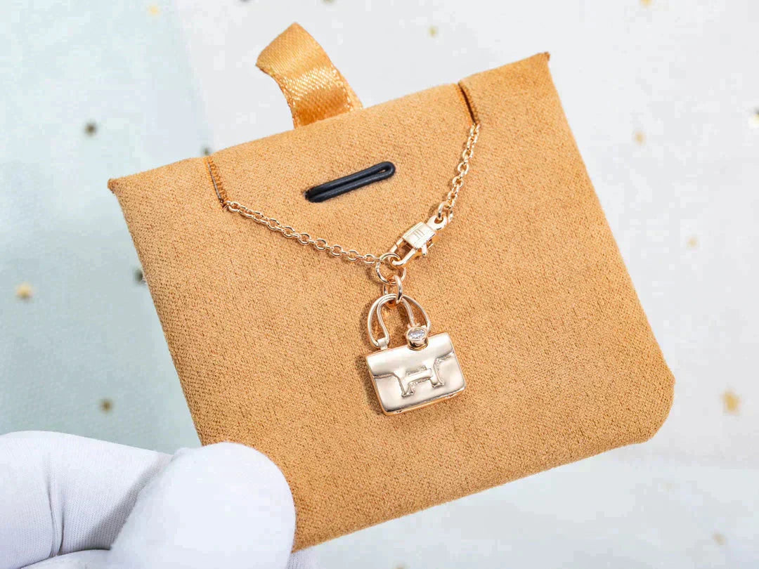 [Saipan]AMULETTE PEDANT ROSE GOLD NECKLACE