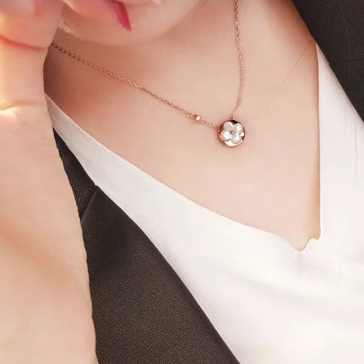 [Saipan]SUN MOP GOLD 1 DIAMOND NECKLACE