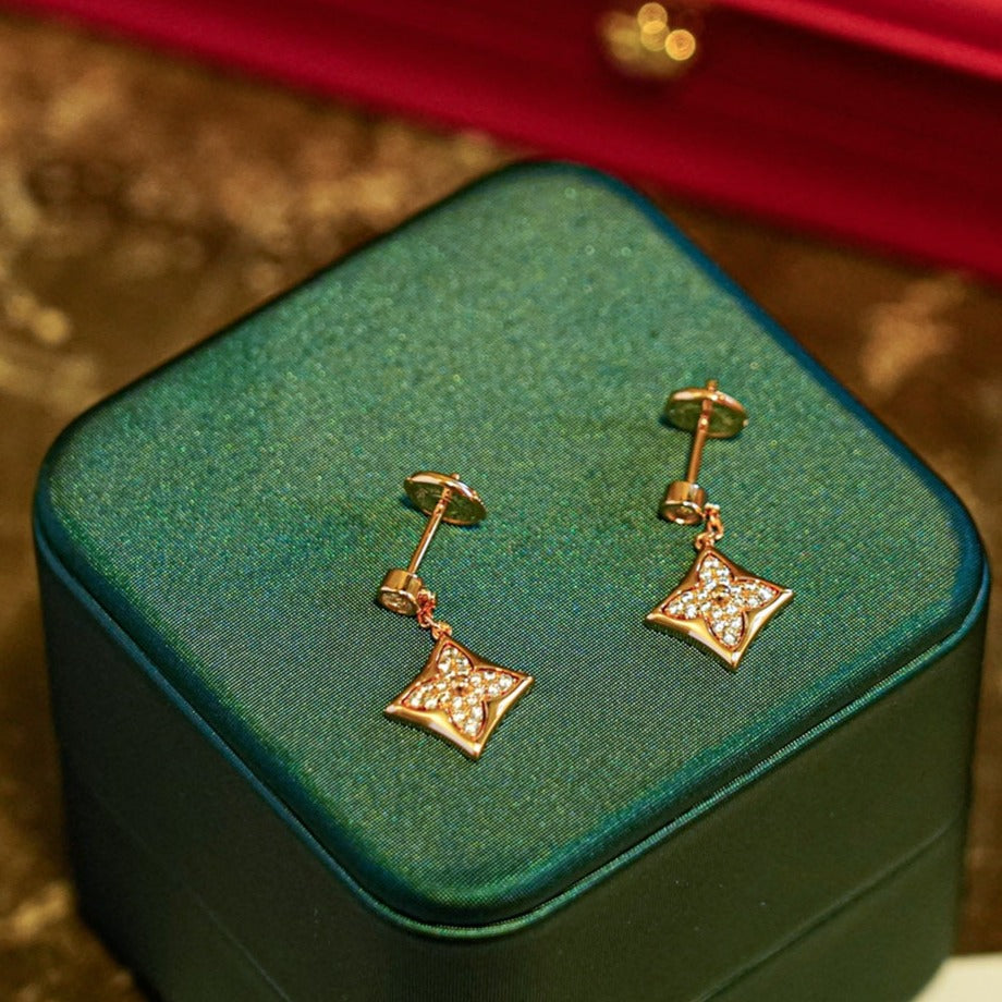 [Saipan]STAR DIAMONDS EARRINGS GOLD
