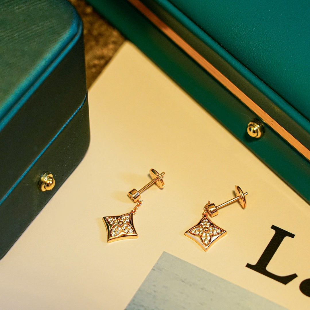 [Saipan]STAR DIAMONDS EARRINGS GOLD