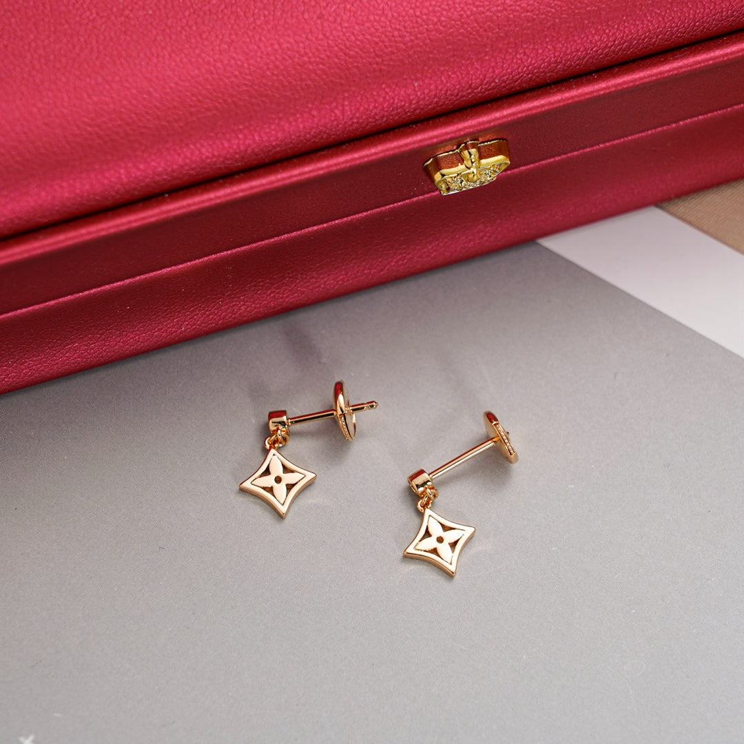 [Saipan]STAR EARRINGS GOLD