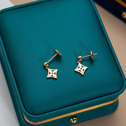 [Saipan]STAR EARRINGS GOLD