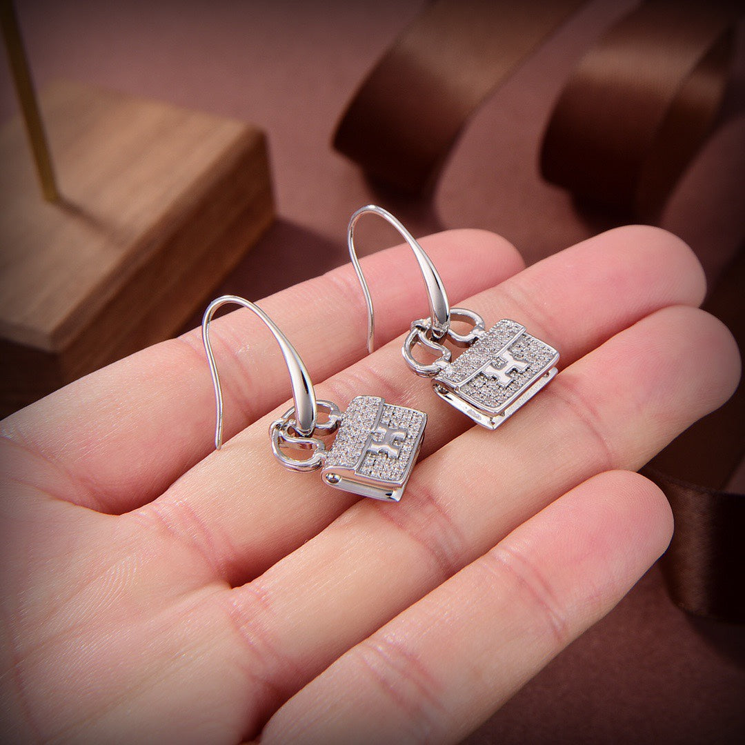 [Saipan]KELLY DIAMOND EARRINGS