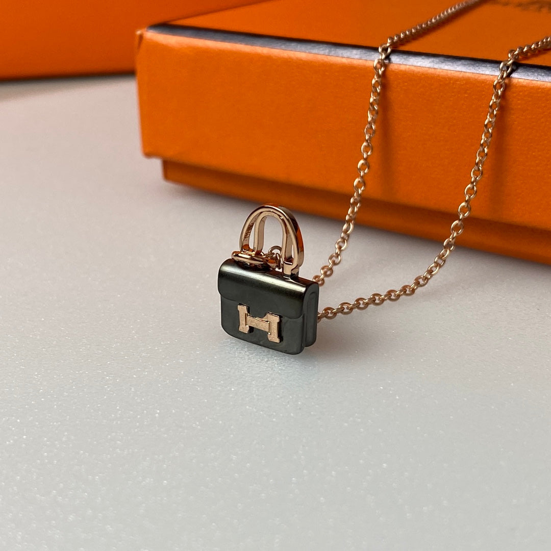 [Saipan]CONSTANCE BLACK PEDANT ROSE GOLD NECKLACE