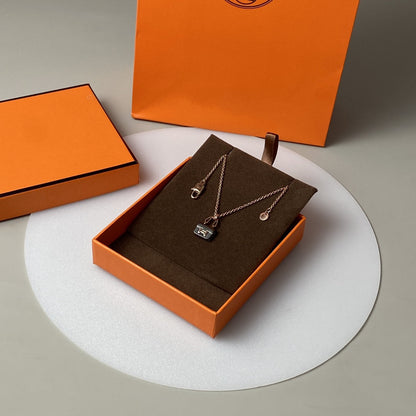 [Saipan]CONSTANCE BLACK PEDANT ROSE GOLD NECKLACE