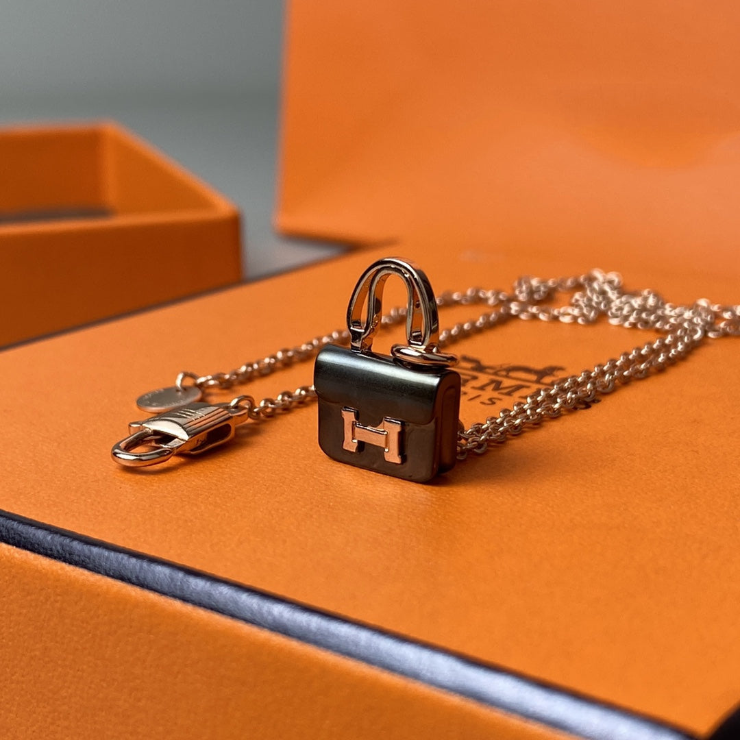 [Saipan]CONSTANCE BLACK PEDANT ROSE GOLD NECKLACE