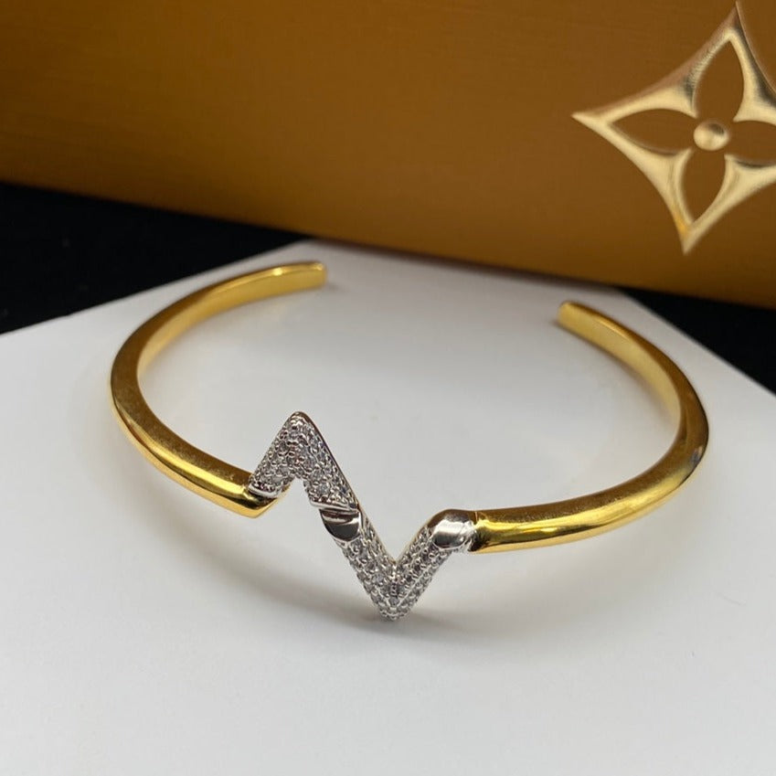 [Saipan]VOLTE UPSITE DOWN DIAMOND GOLD OPEN BRACELET