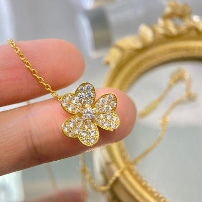 [Saipan]PAVÉ DIAMOND FLOWER CHARM NECKLACE