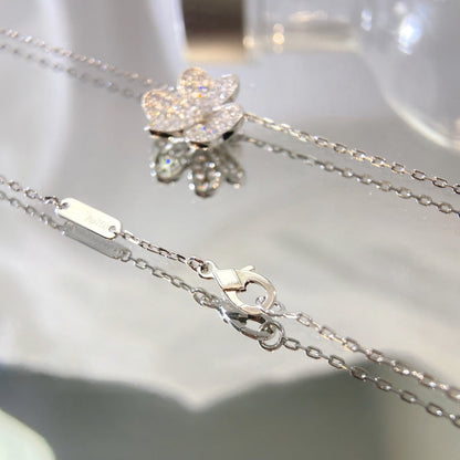 [Saipan]PAVÉ DIAMOND FLOWER CHARM NECKLACE