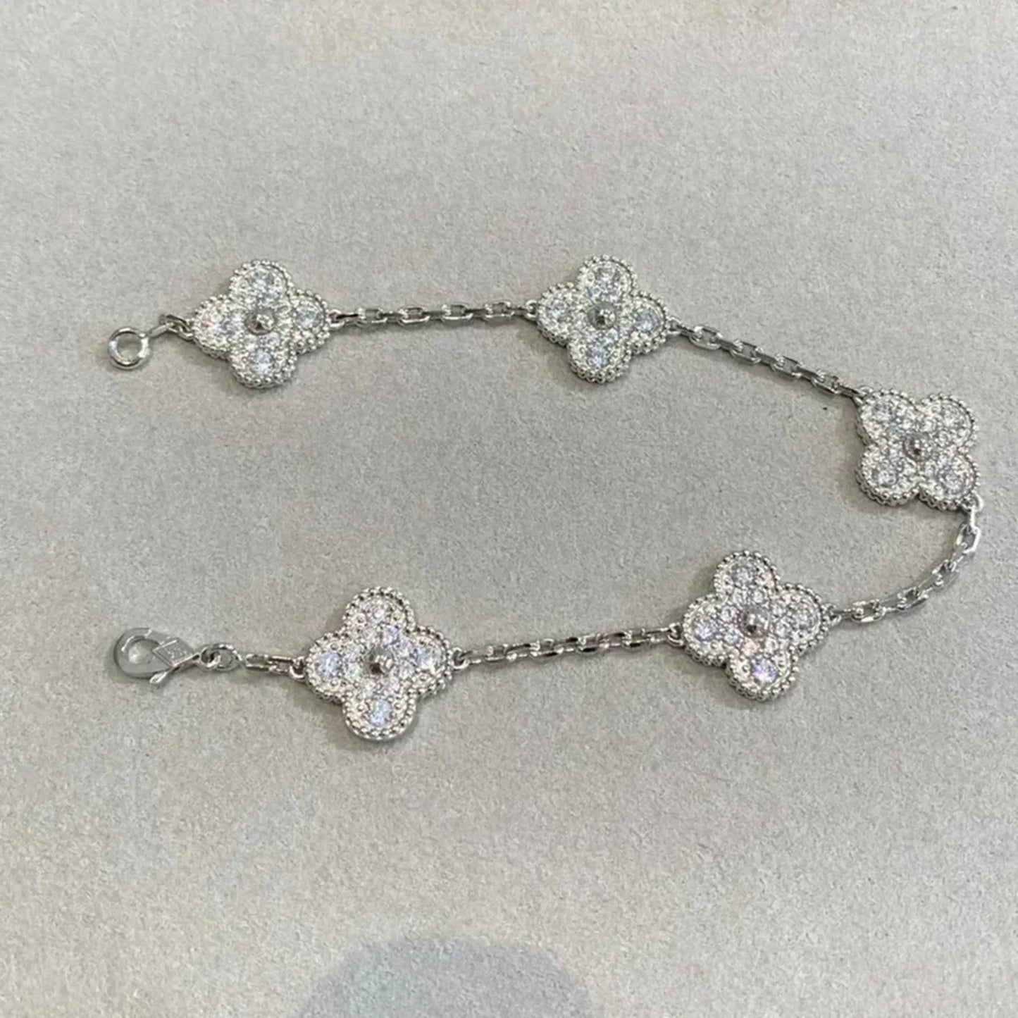 [Saipan]LUCKY CLOVER 5-MOTIF BRACELET - FULL-DIAMOND