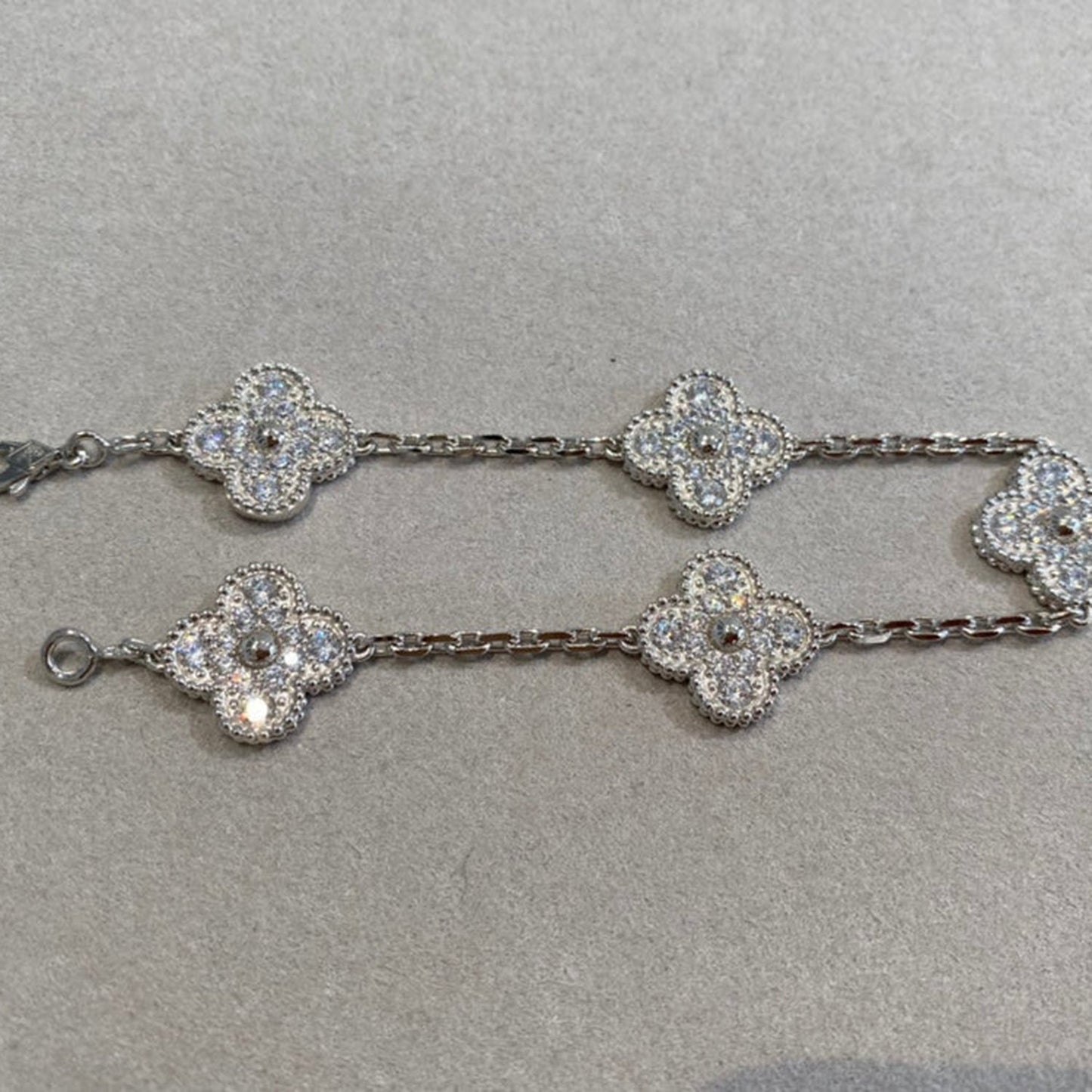 [Saipan]LUCKY CLOVER 5-MOTIF BRACELET - FULL-DIAMOND
