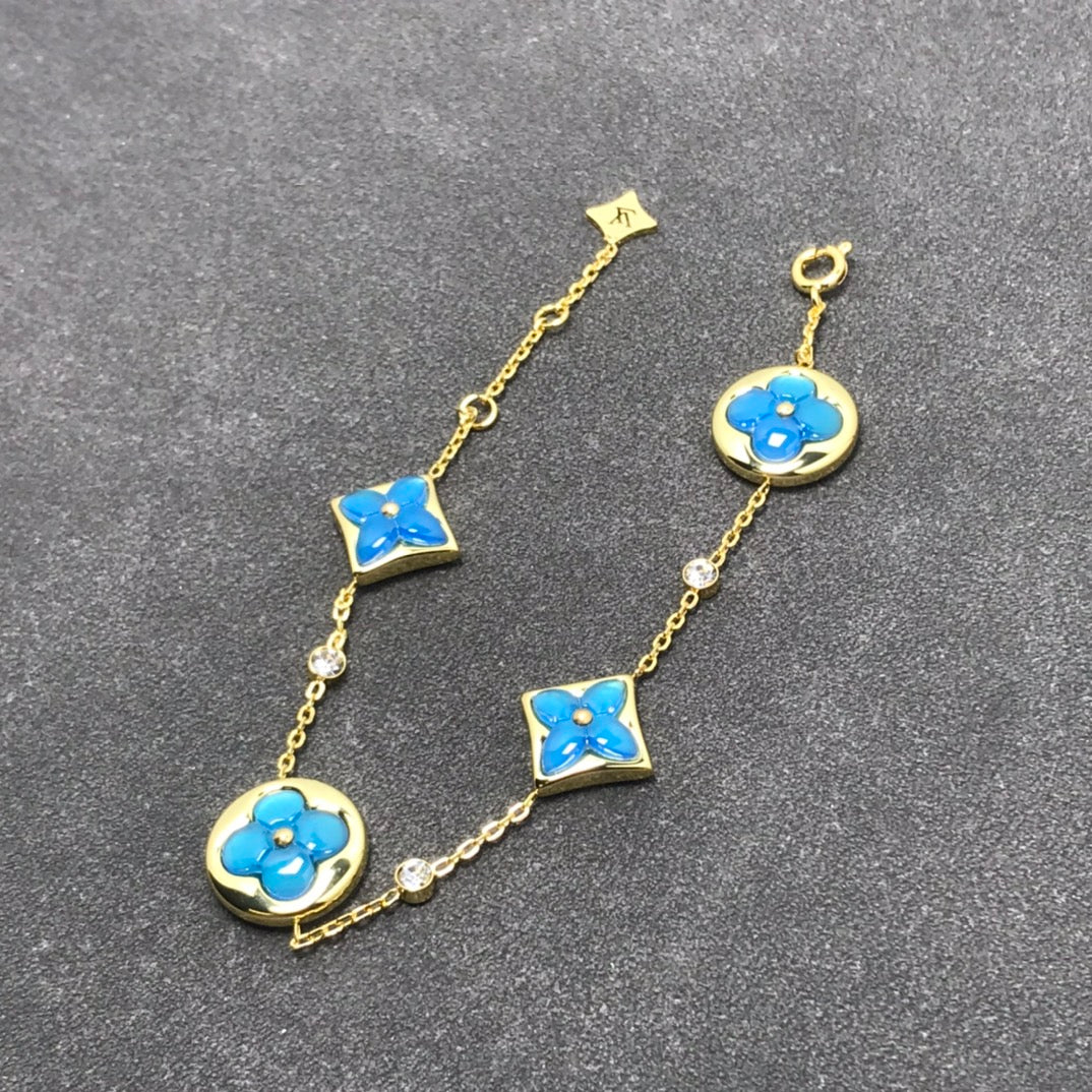 [Saipan]STAR AND SUN TURQUOISE 4 MOTIFS 3 DIAMONDS