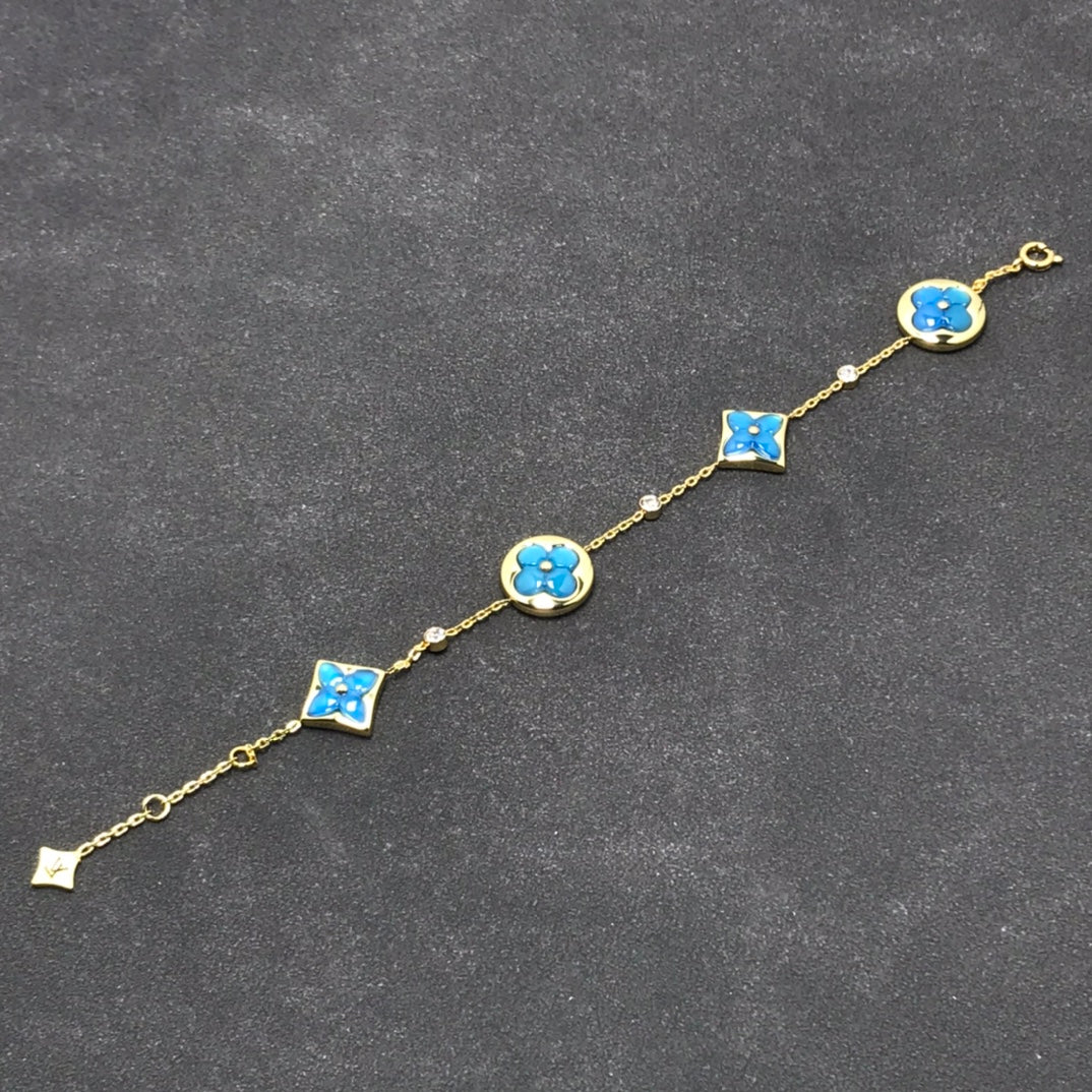 [Saipan]STAR AND SUN TURQUOISE 4 MOTIFS 3 DIAMONDS