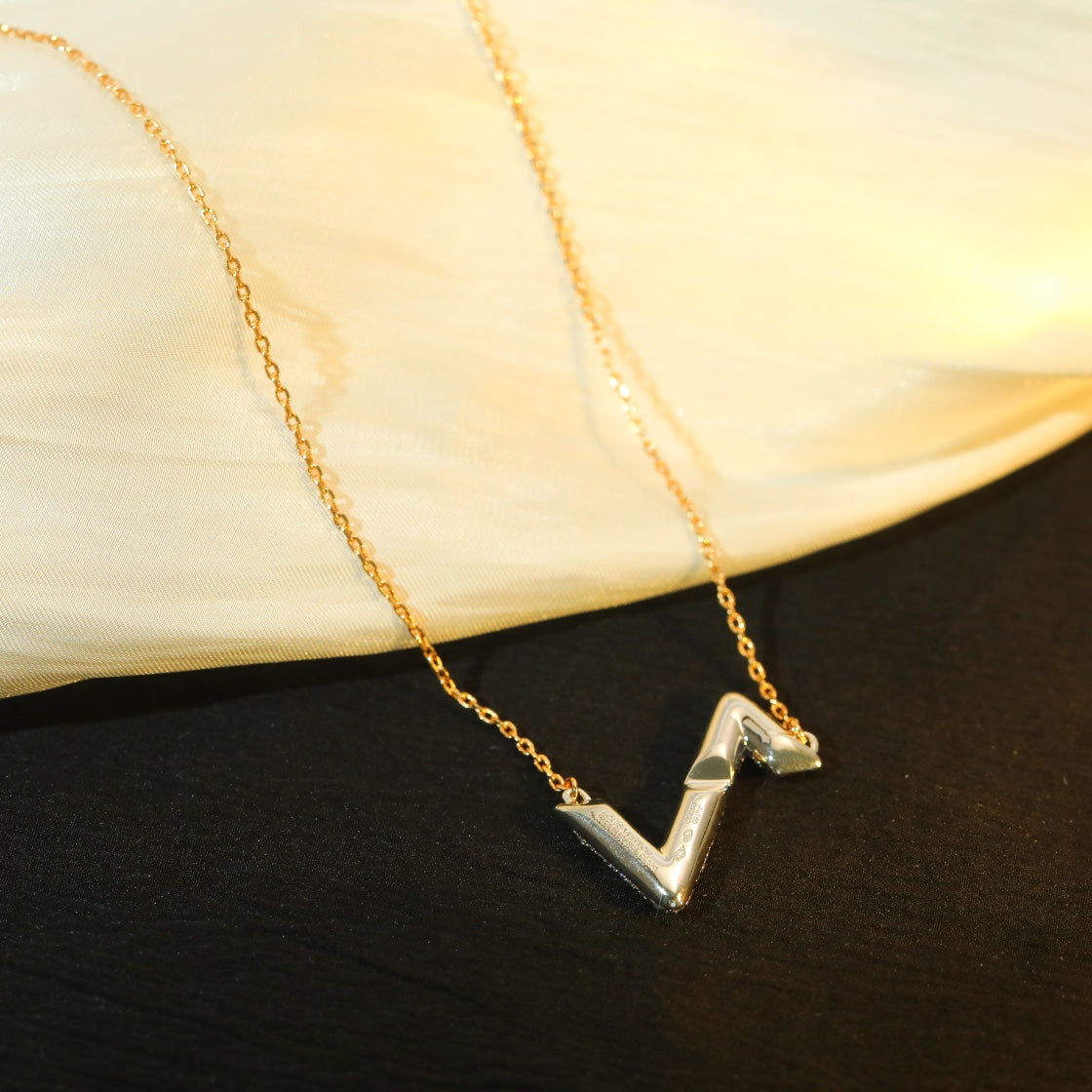 [Saipan]VOLT SILVER DIAMOND PEDANT NECKLACE