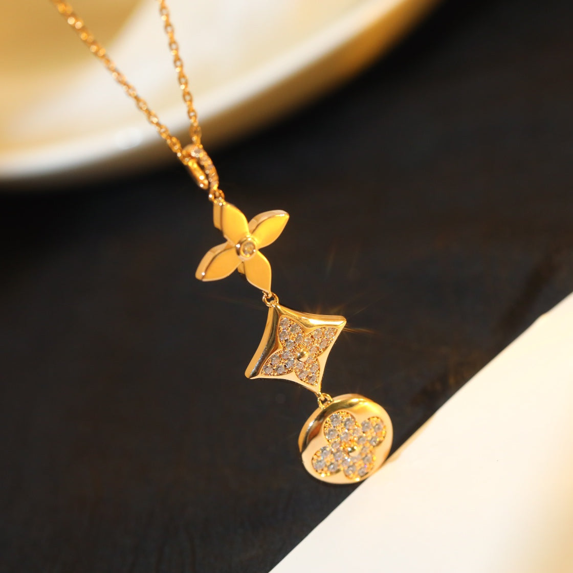 [Saipan]STAR AND SUN DIAMOND ROSE GOLD NECKLACE