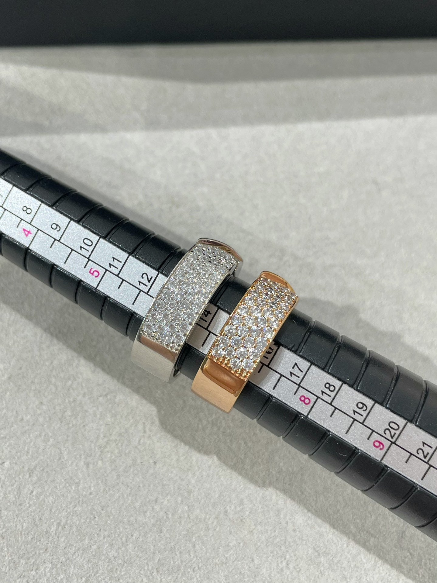 [Saipan]LIENS EVIDENCE  DIAMOND PAVED RING