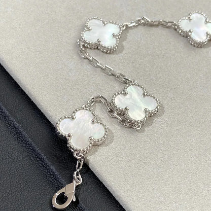 [Saipan]LUCKY CLOVER 5-MOTIF BRACELET - WHITE MOTHER-OF-PEARL COLLECTION