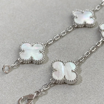 [Saipan]LUCKY CLOVER 5-MOTIF BRACELET - WHITE MOTHER-OF-PEARL COLLECTION