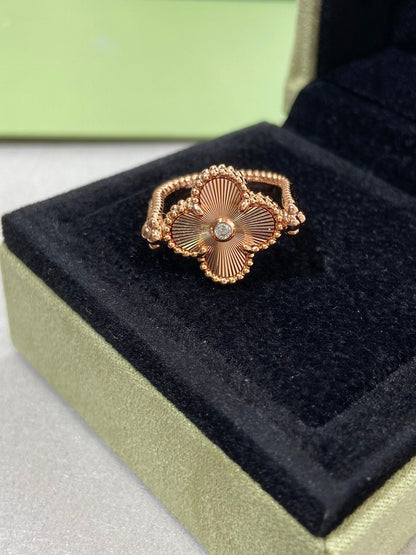 [Saipan]LUCKY CLOVER GOLD REVERSIBLE RING