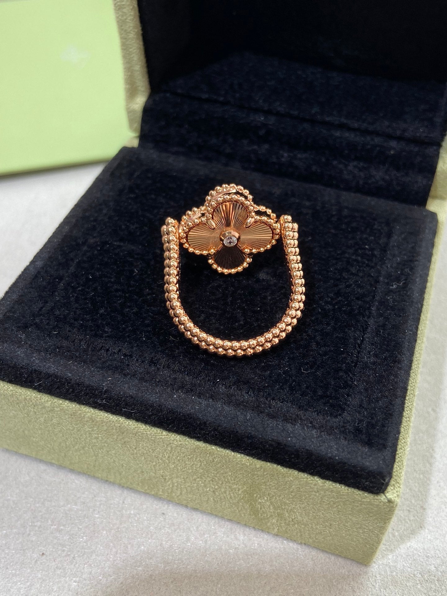 [Saipan]LUCKY CLOVER GOLD REVERSIBLE RING