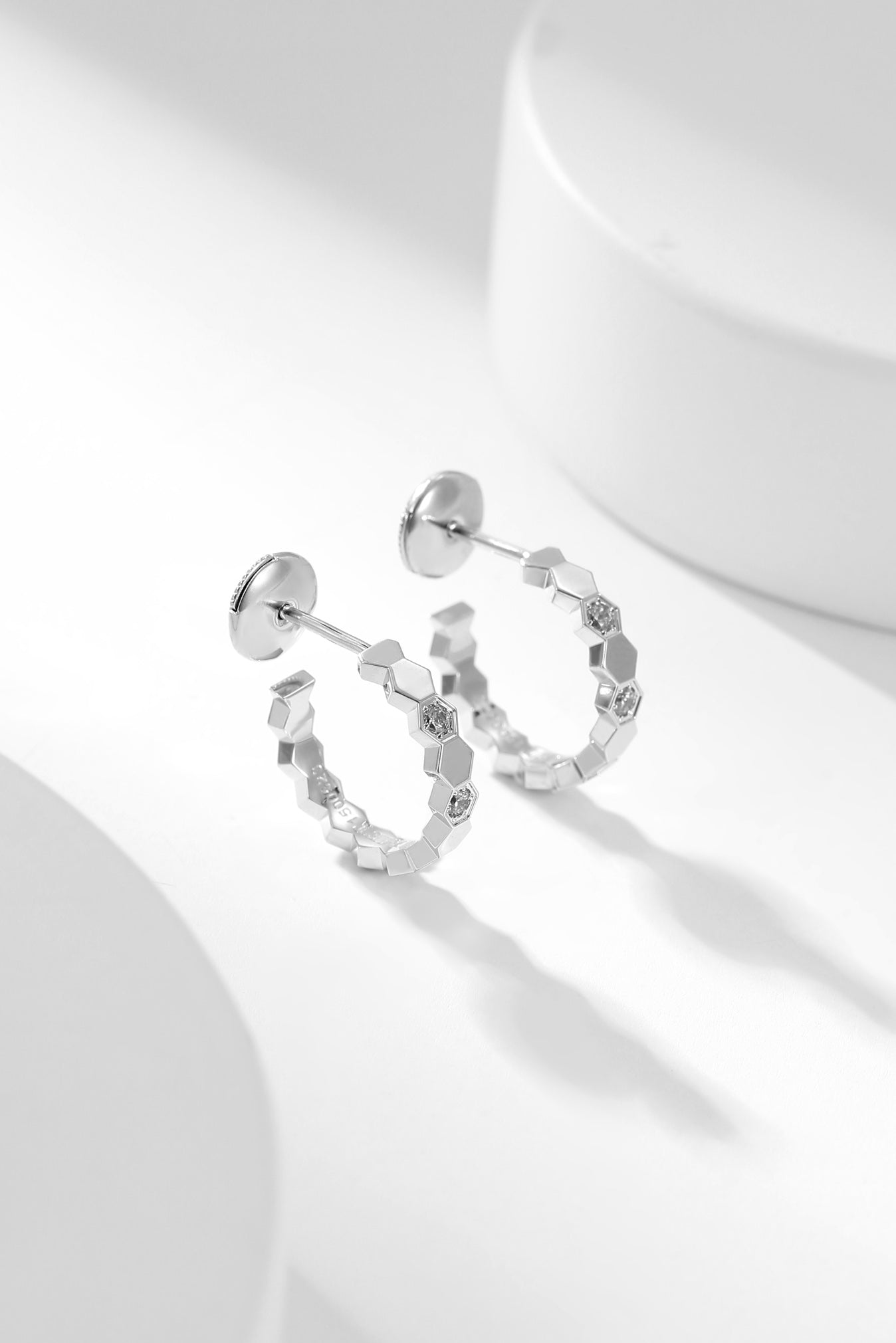 [Saipan]BEE LOVE DIAMOND HOOP EARRINGS