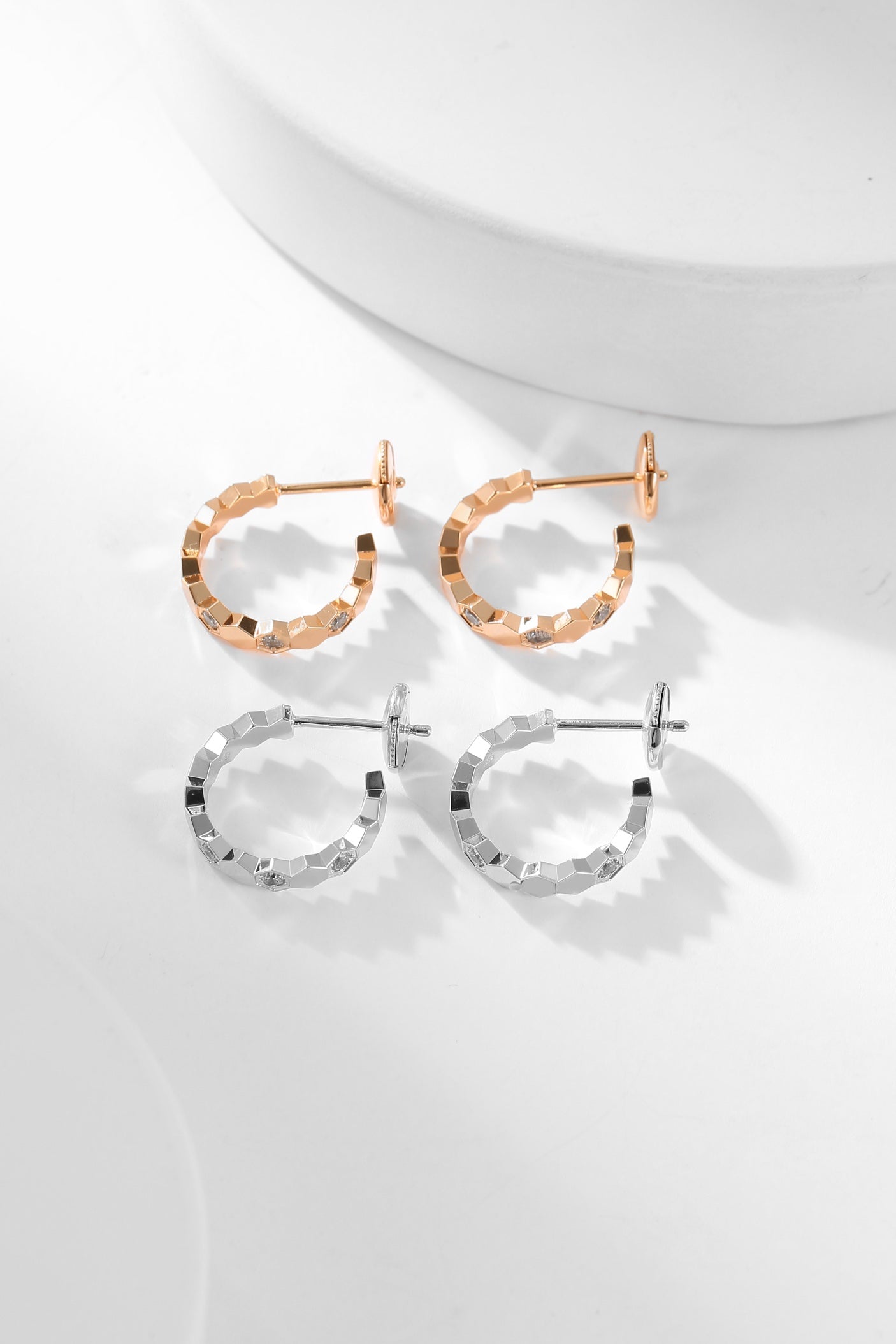 [Saipan]BEE LOVE DIAMOND HOOP EARRINGS