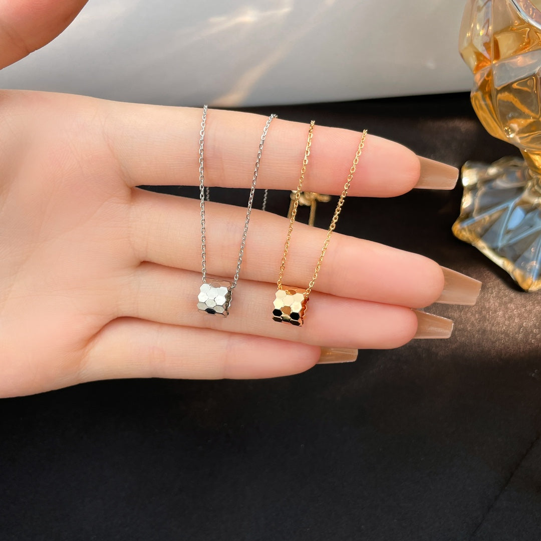 [Saipan]BEE MINI NECKLACE