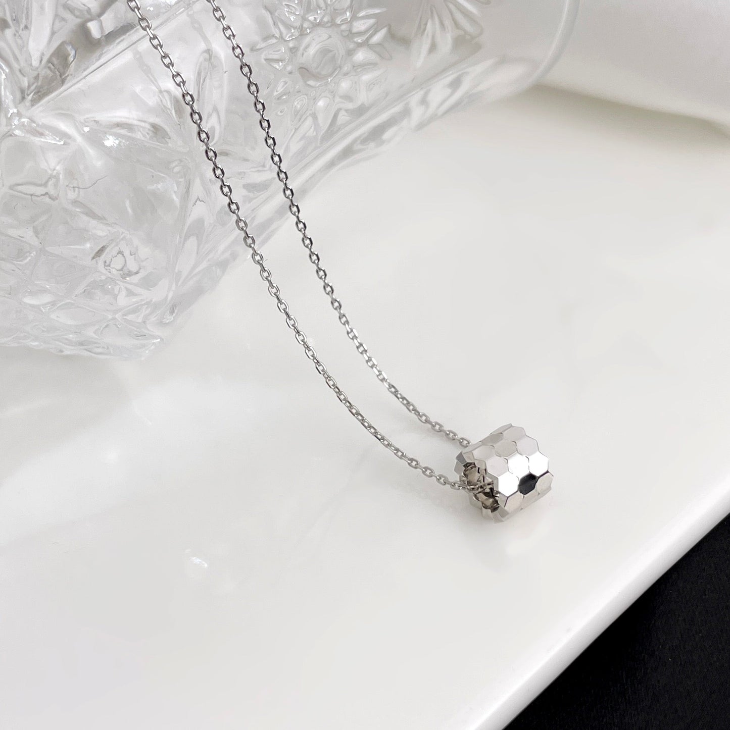 [Saipan]BEE MINI NECKLACE