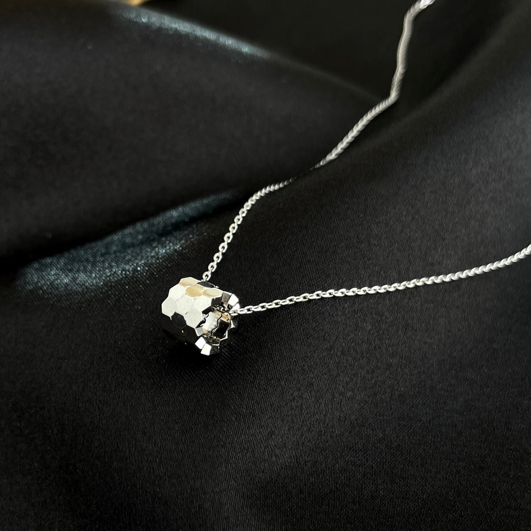 [Saipan]BEE MINI NECKLACE