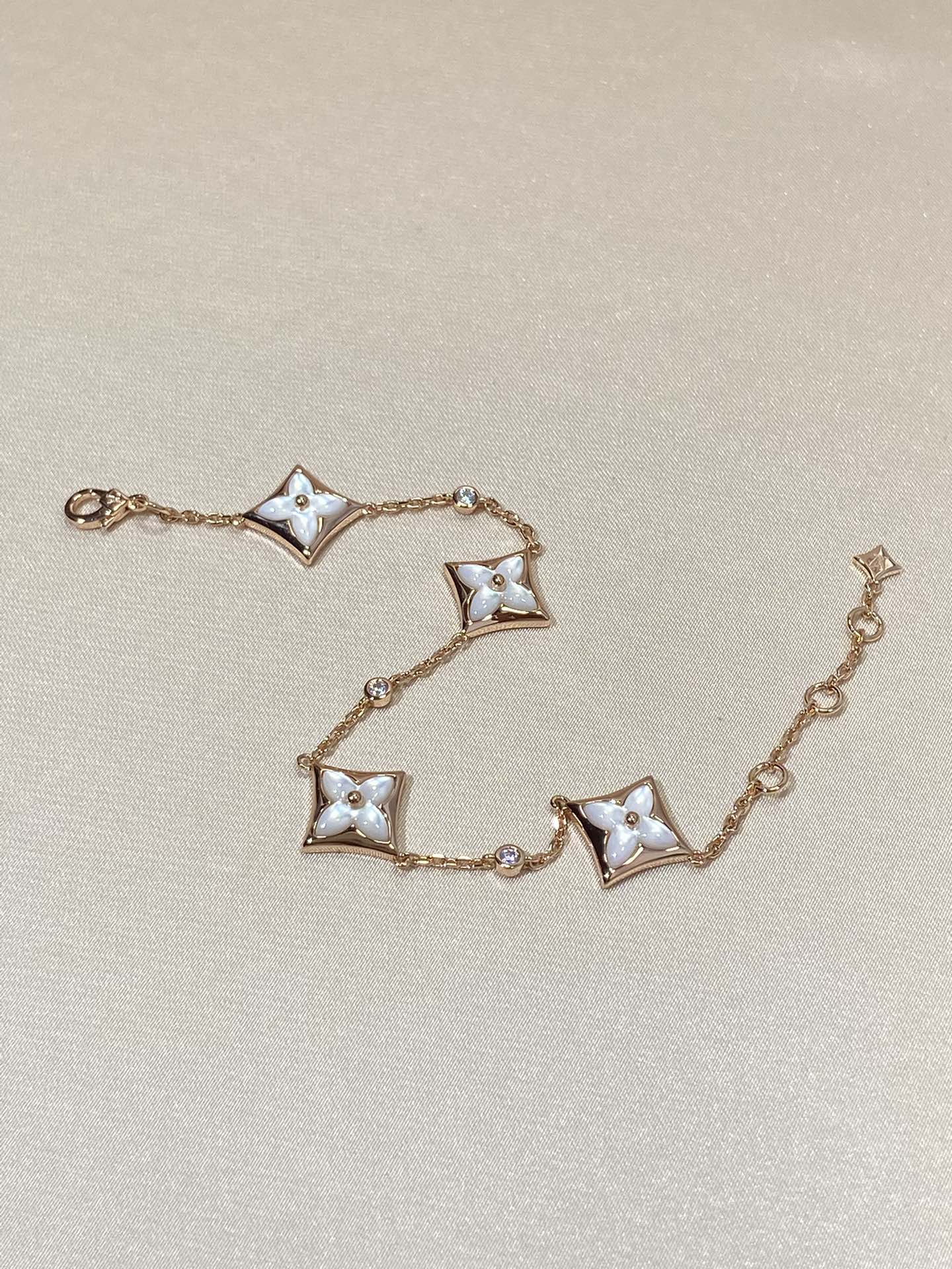 [Saipan]STAR 4 MOTIF MOP DIAMOND ROSE GOLD BRACELET