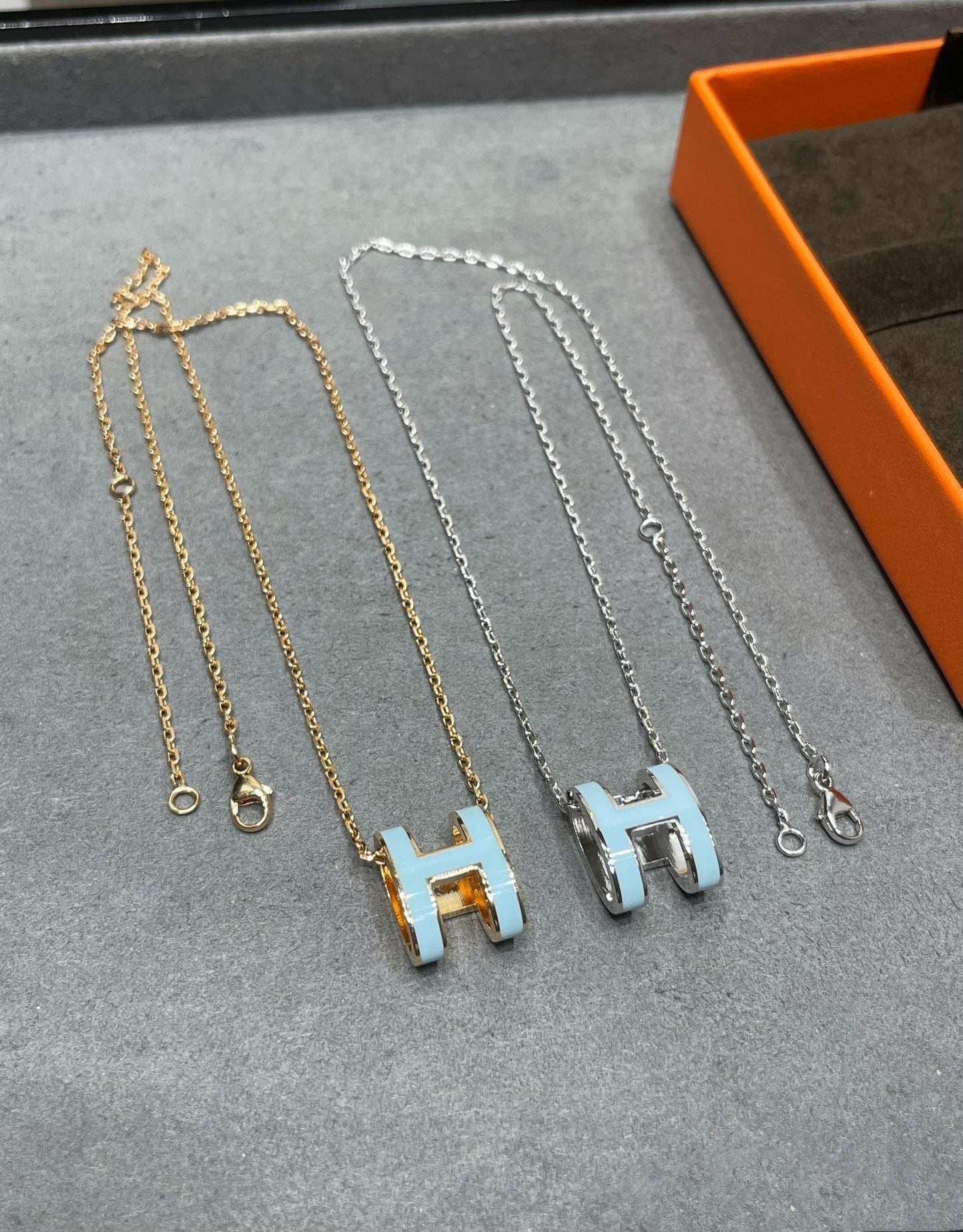 [Saipan]POP H SKY BLUE NECKLACE