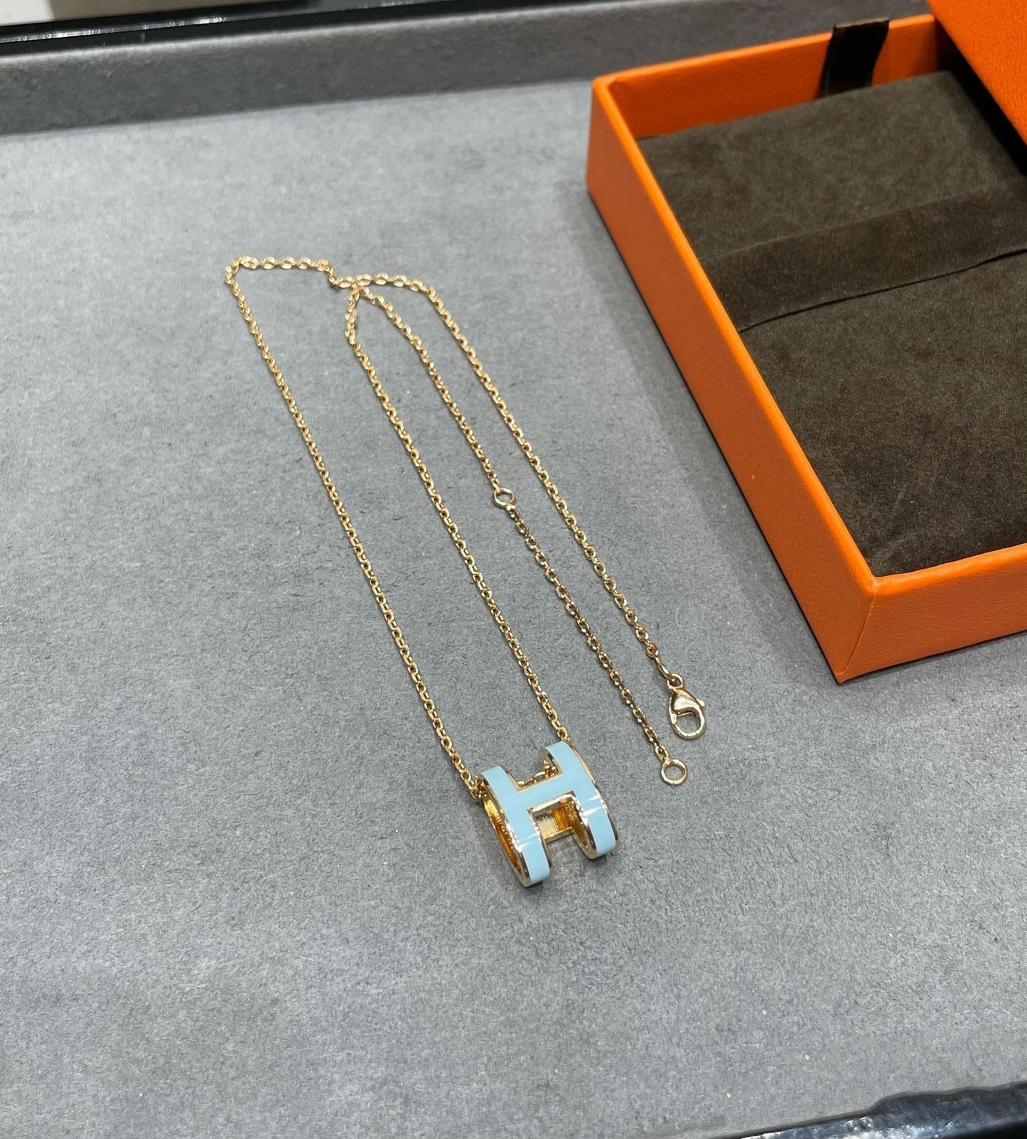 [Saipan]POP H SKY BLUE NECKLACE