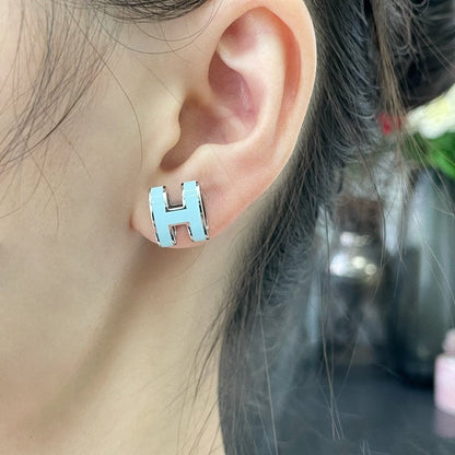 [Saipan]POP H SKY BLUE STUD EARRINGS