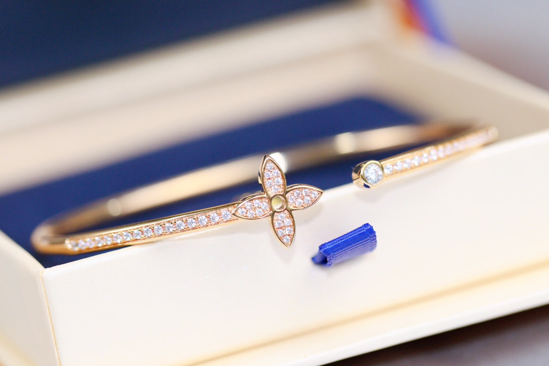 [Saipan]IDYLLE ROSE GOLD OPEN BRACELET DIAMOND PAVED