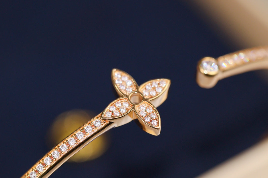 [Saipan]IDYLLE ROSE GOLD OPEN BRACELET DIAMOND PAVED