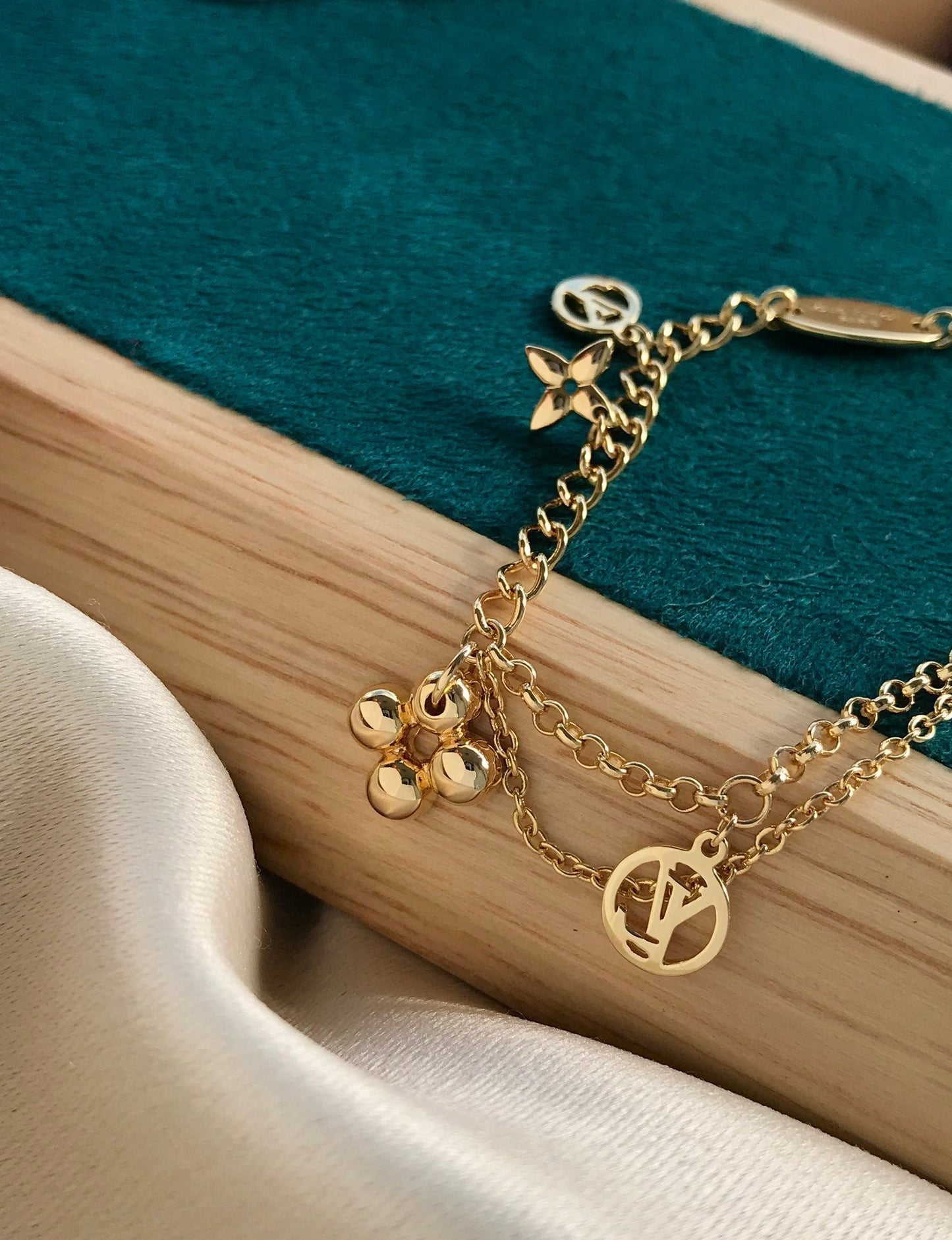 [Saipan]BLOOMING ROSE GOLD MOP BRACELET