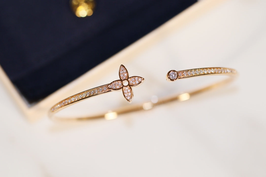 [Saipan]IDYLLE GOLD OPEN BRACELET DIAMOND PAVED