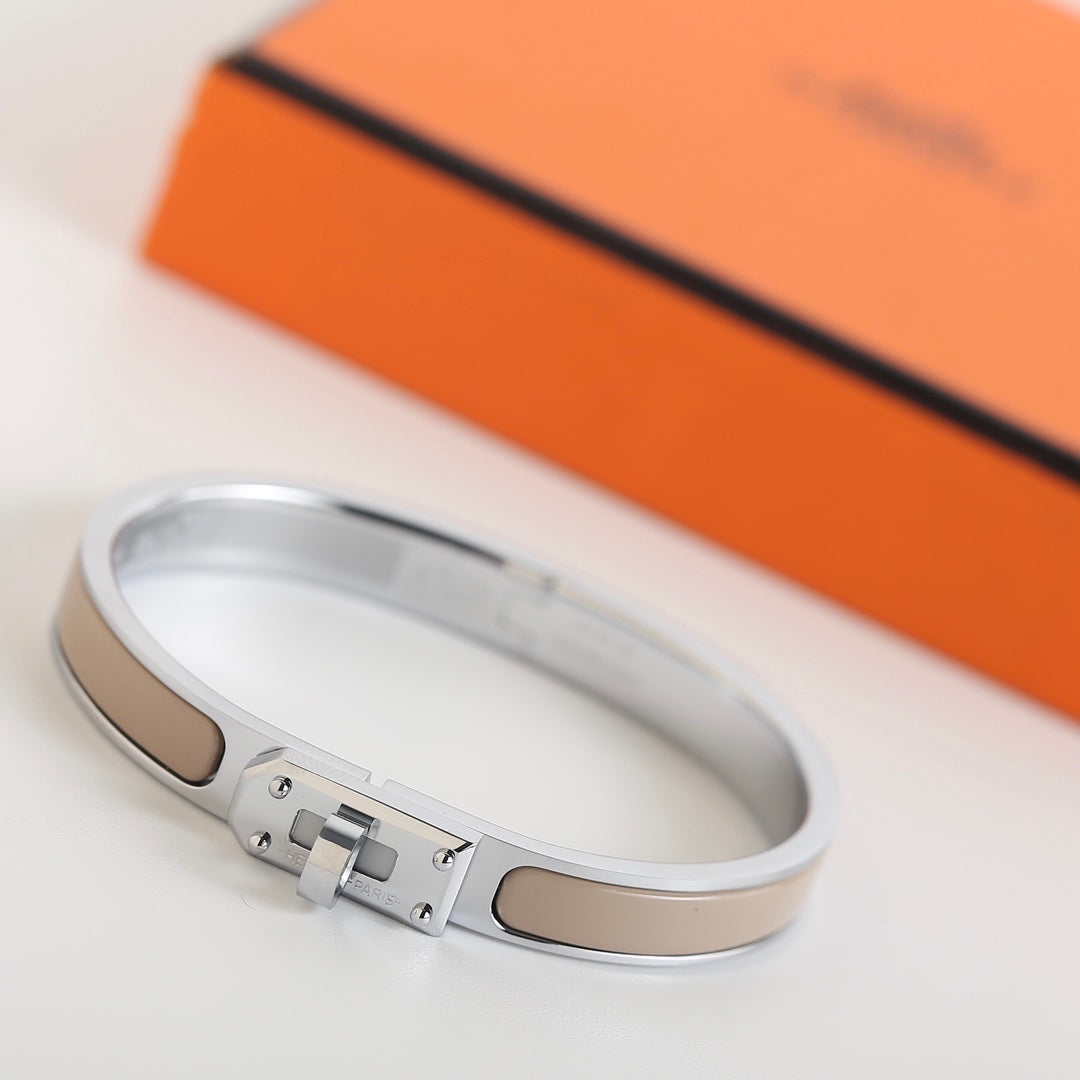[Saipan]HM KELLY GREY BRACELET