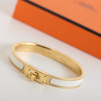 [Saipan]HM KELLY WHITE BRACELET