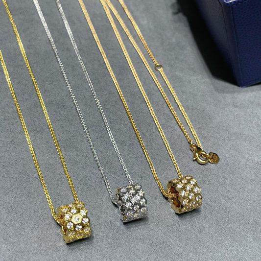 [Saipan]BEE LOVE DIAMOND PAVED 3 ROW NECKLACE