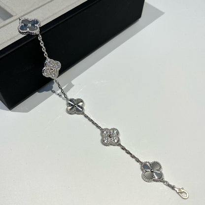 [Saipan]LUCKY CLOVER 5-MOTIF BRACELET - LASER COLLECTION