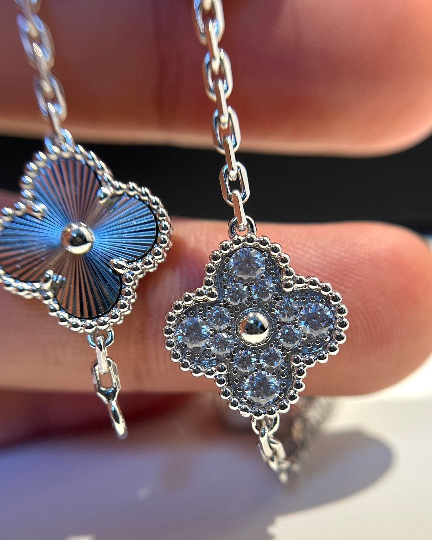 [Saipan]LUCKY CLOVER 5-MOTIF BRACELET - LASER COLLECTION