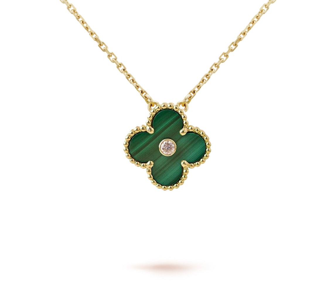 [Saipan]LIMITED EDITION CHRISTMAS CLOVER FLOWER NECKLACE - 15MM ANNUAL COLLECTIBLE PENDANT