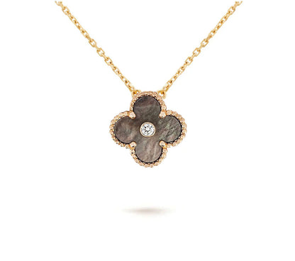 [Saipan]LIMITED EDITION CHRISTMAS CLOVER FLOWER NECKLACE - 15MM ANNUAL COLLECTIBLE PENDANT